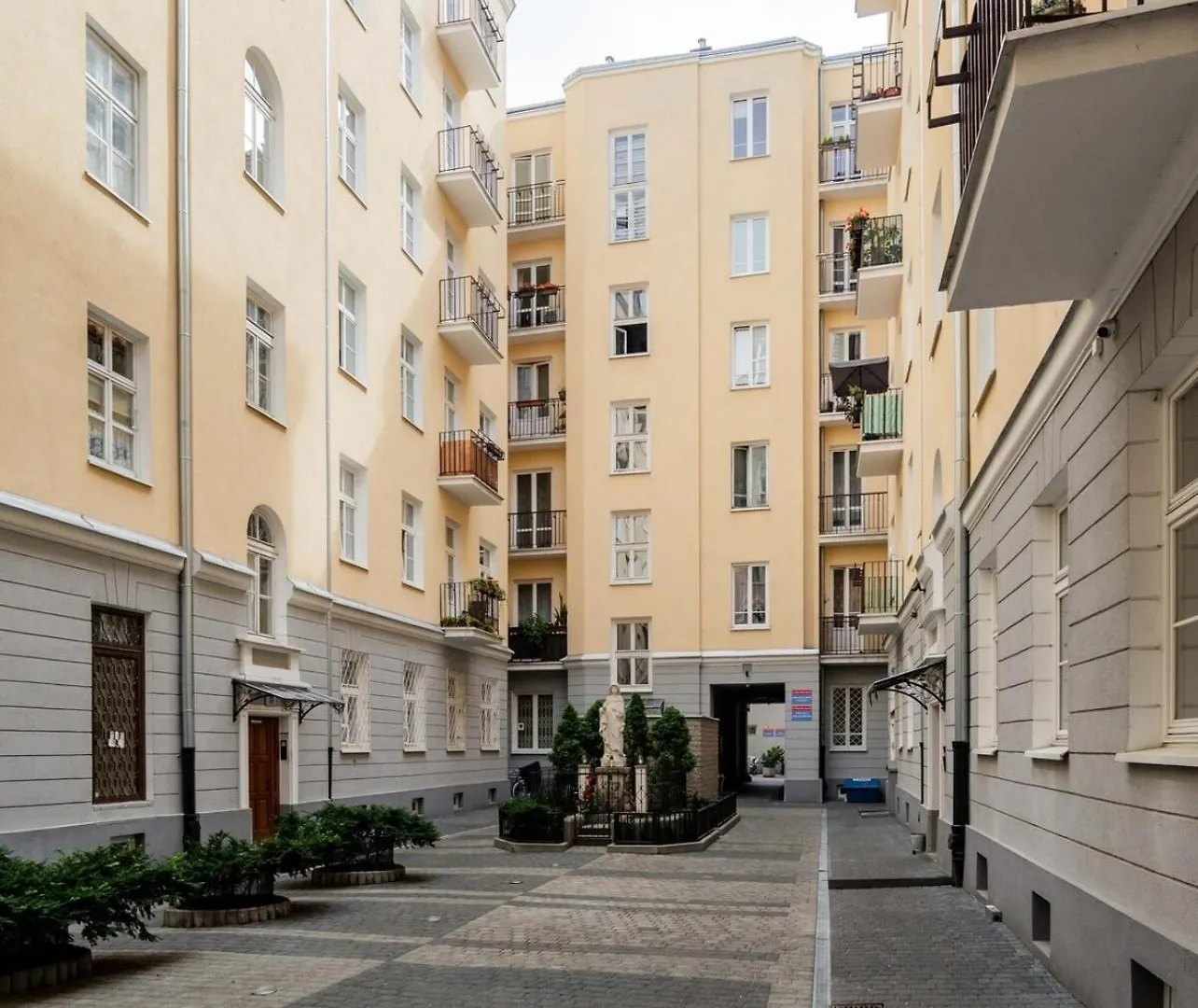 Charlie Apartment City Center Varšava